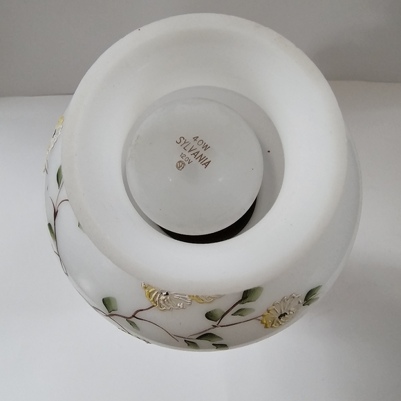 Vintage Table Lamp Hand Painted Hurricane Gone with the Wind Milk Glass - Picture 9 of 15